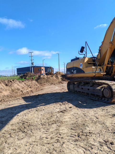 Caminería de acceso a subestación — foto 2