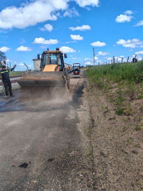 Camino de acceso a talleres de trenes — foto 2