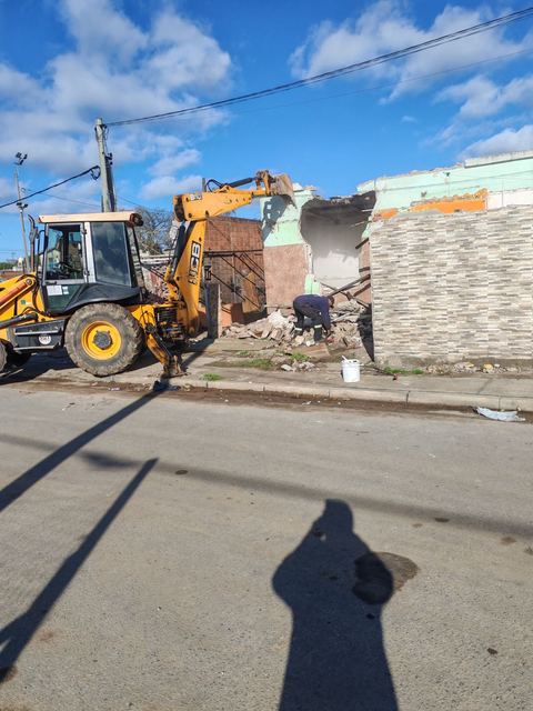Demoliciones y saneamiento en padrones
